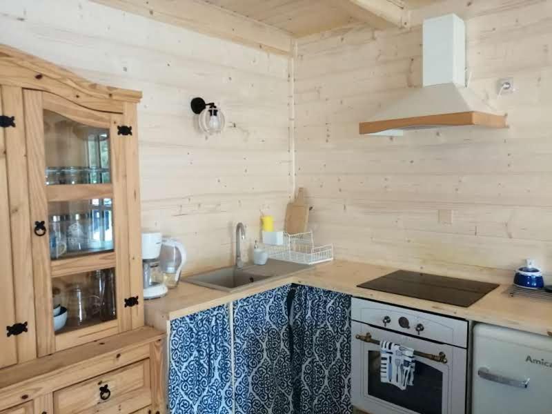 Swiety Spokoj Laka I Woda Pozezdrze Exterior photo