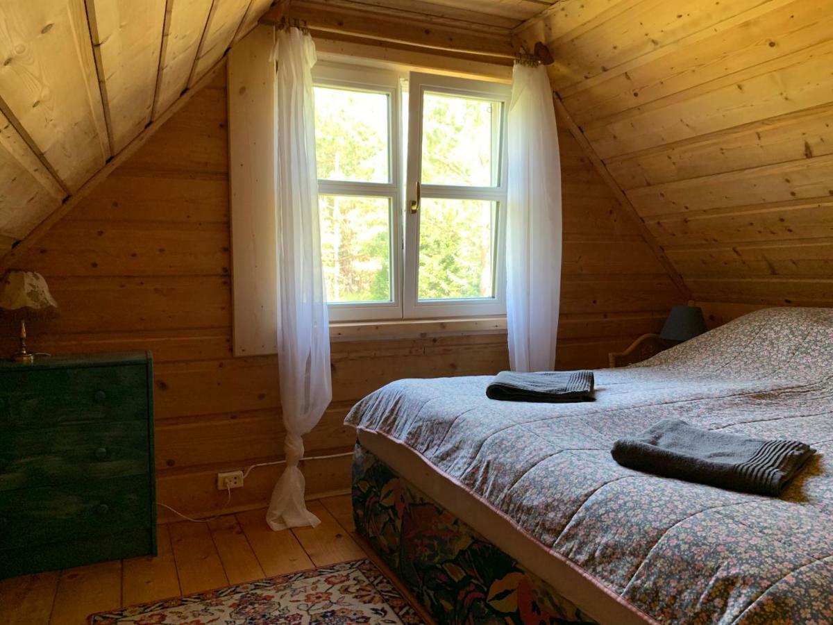 Swiety Spokoj Laka I Woda Pozezdrze Exterior photo